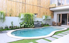 Rusty Seminyak